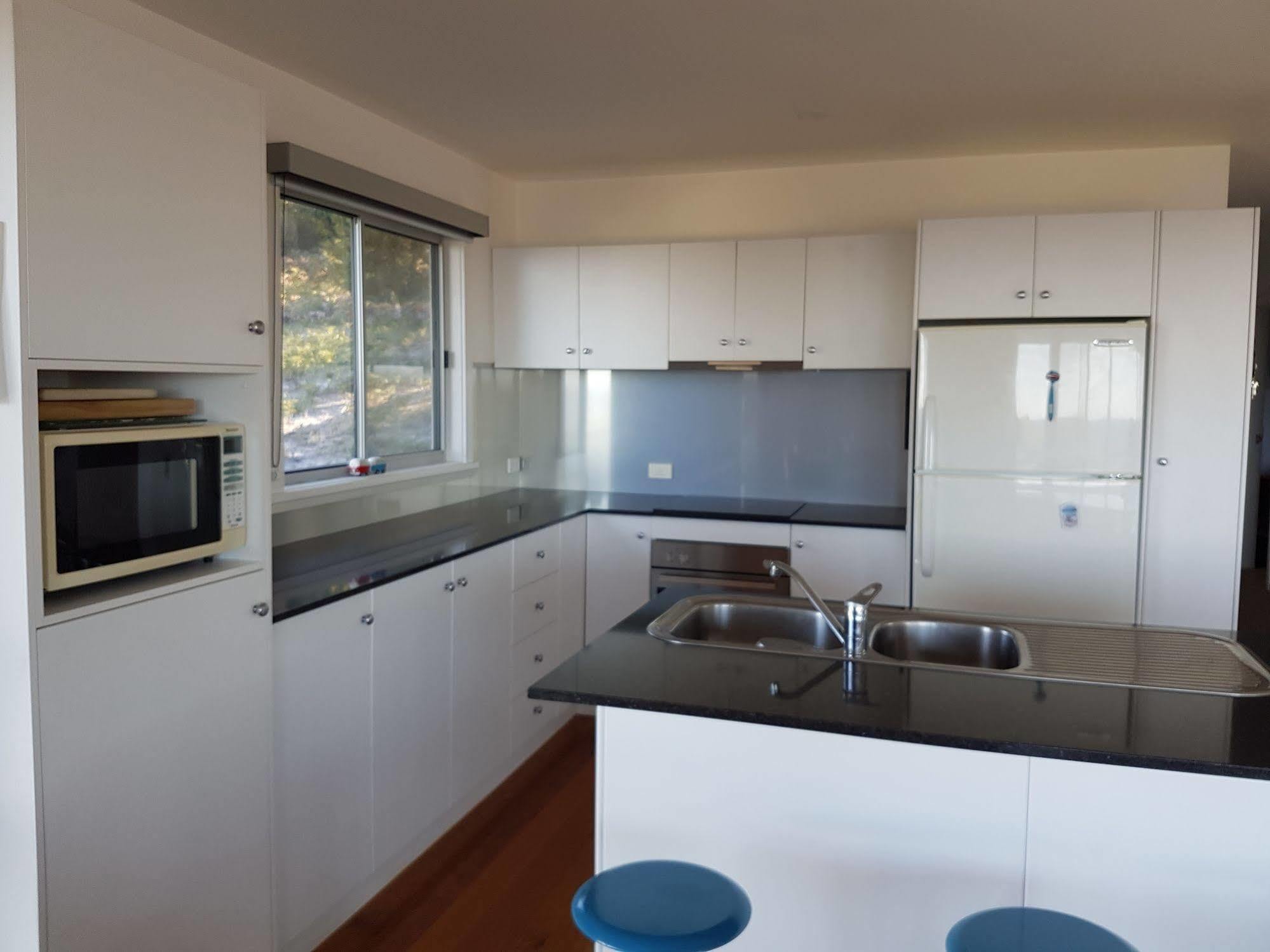 Suntrap Cove Bicheno Villa Exterior foto