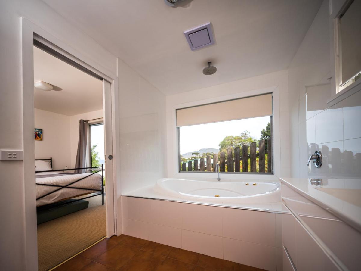Suntrap Cove Bicheno Villa Exterior foto
